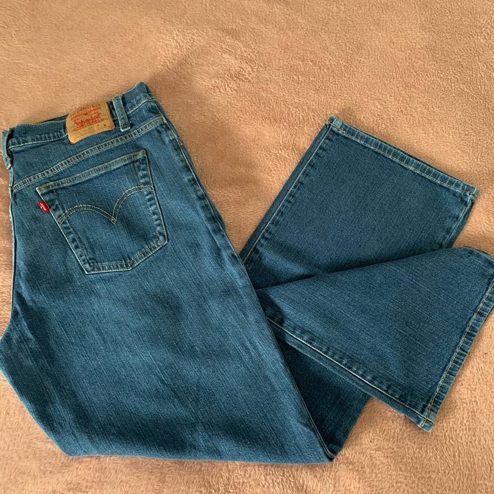 Levi’s Women’s Boot Cut Blue Jeans Size 18